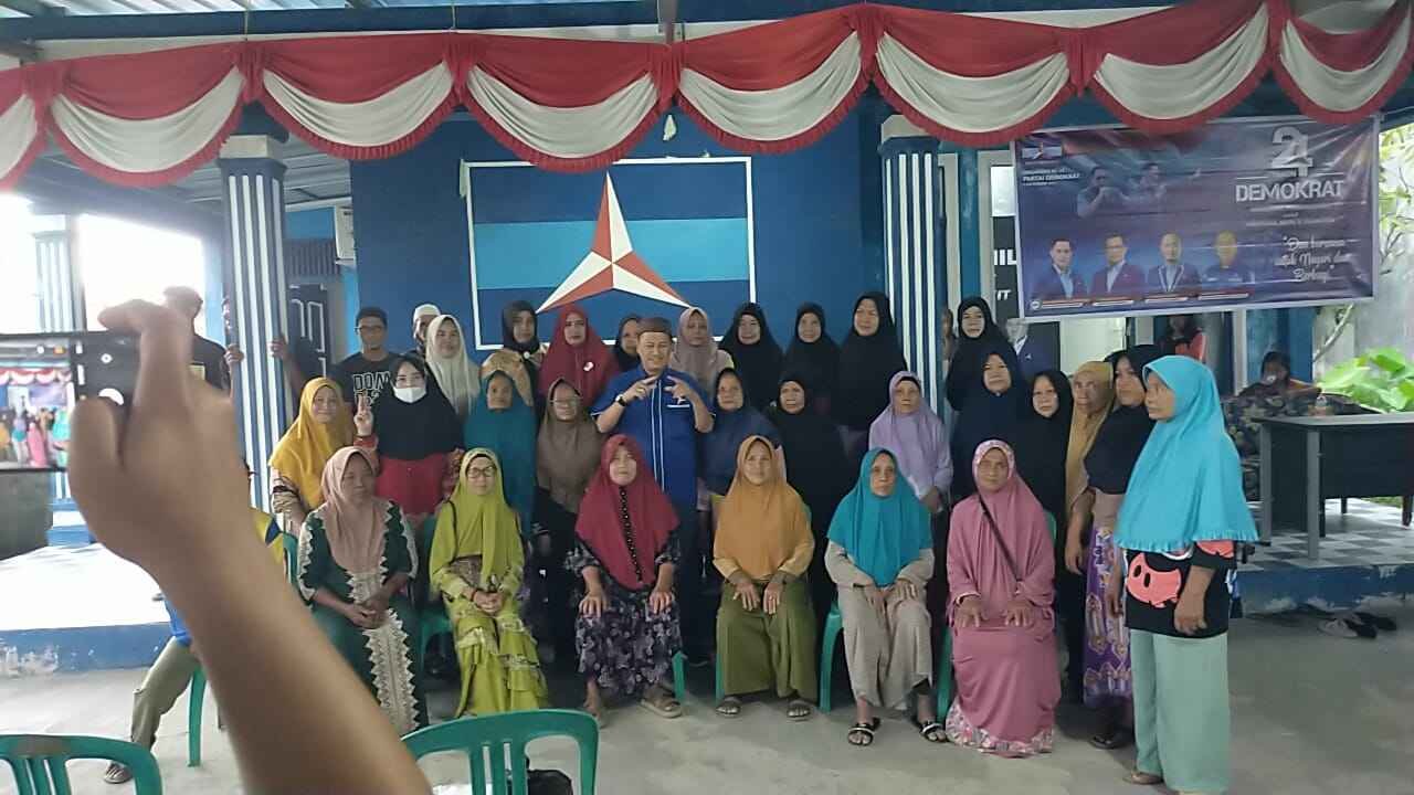 Demokrat Inhil Rayakan Hari Jadi Ke-24 dan HUT SBY Bersama kaum Dhuafa.