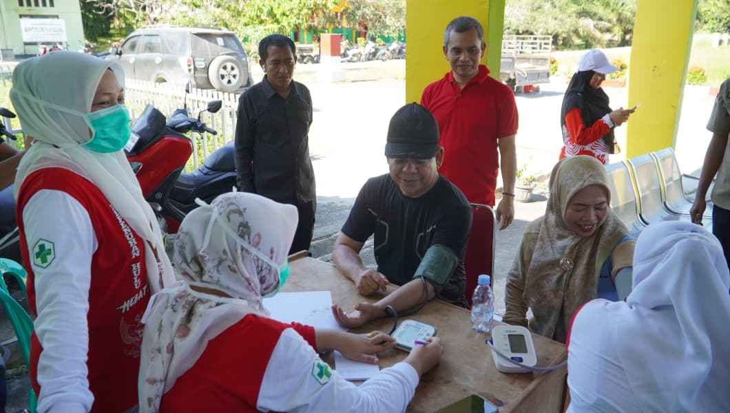 Dorong Pola Hidup Sehat, Puskesmas Kepenuhan Hulu Gelar Senam Sehat Dan Cek Kesehatan Gratis.