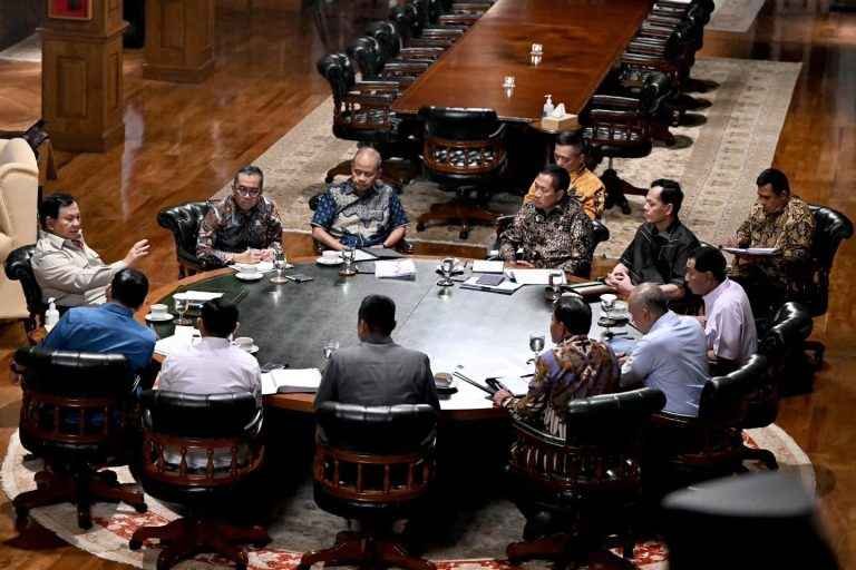 ‎Menhan RI Ikuti Rapat yang Dipimpin Presiden Prabowo Subianto, Bahas Isu Strategis Nasional
