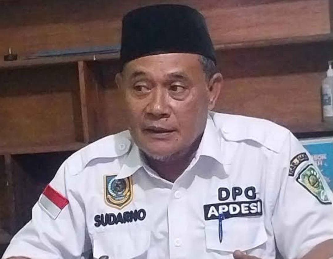 KEPALA DESA PINANG SEBATANG TIMUR. " SUDARNO," MINTA DARI MASYARAKAT BIAYA PERBAIKAN AMBULANCE